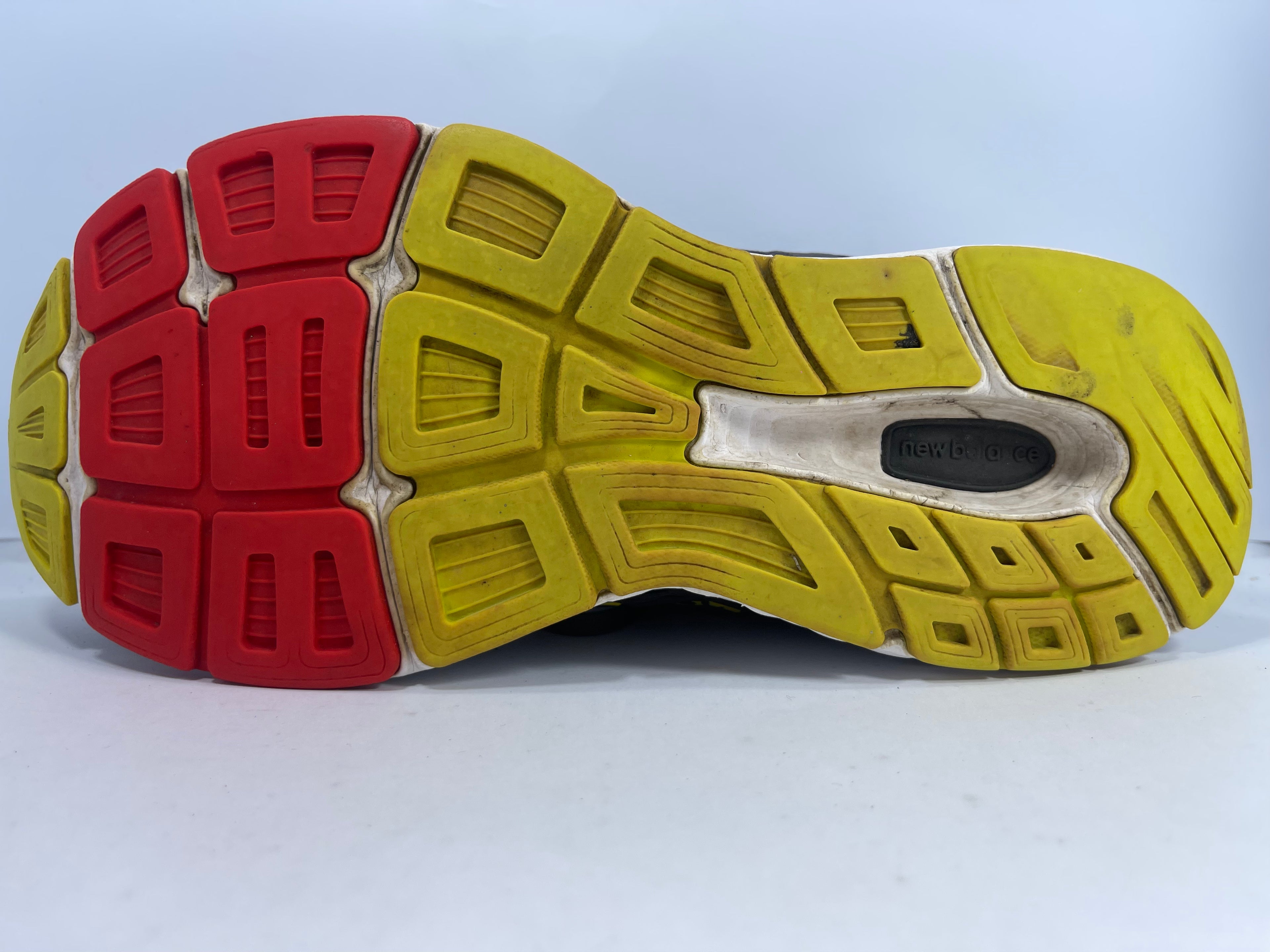 New Balance Men's 680 V6 Running Shoes