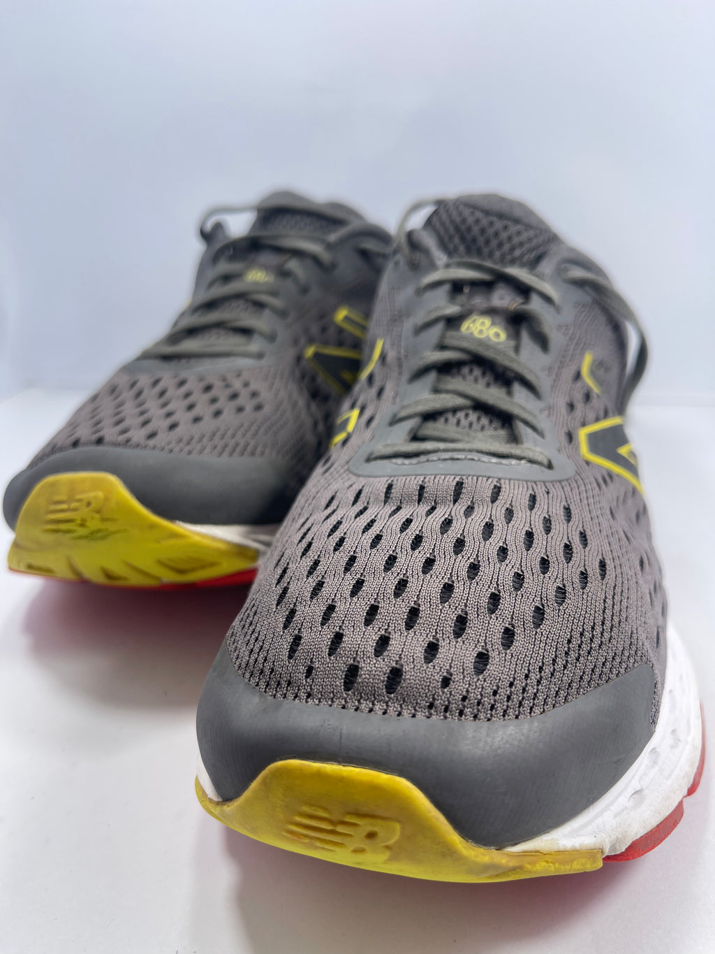 New Balance Men's 680 V6 Running Shoes