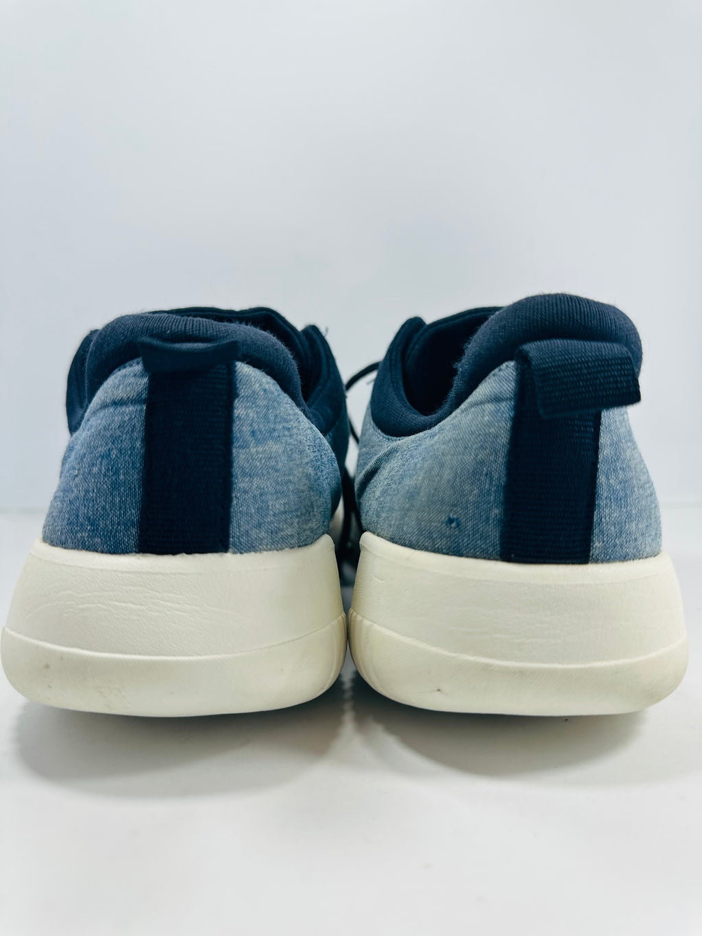 Unisex Casual Wearing Shoes