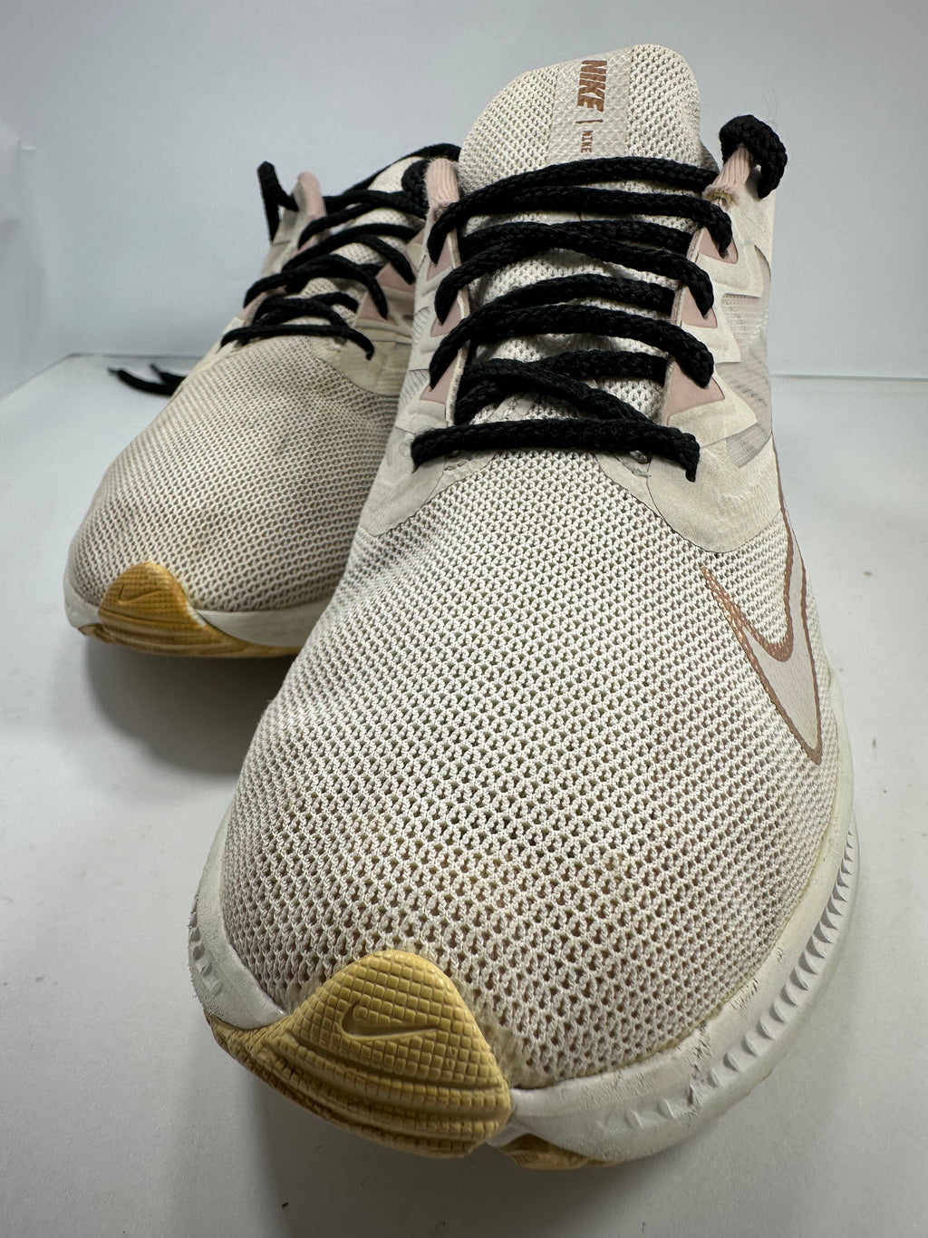 Nike Quest-3 Platinum